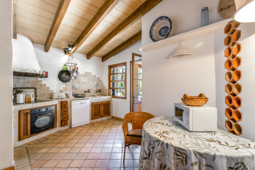 Kitchen with access to the terrace