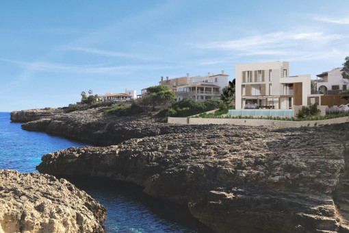 Building plot on the 1st sea line in Portocolom, close to the beach, with an approved construction project