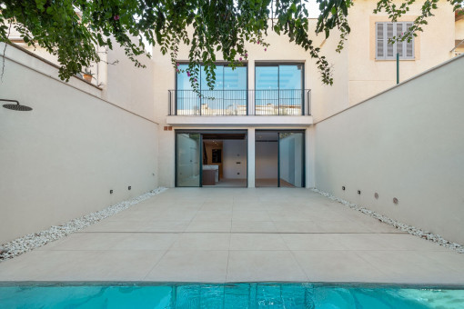 дома на Portixol