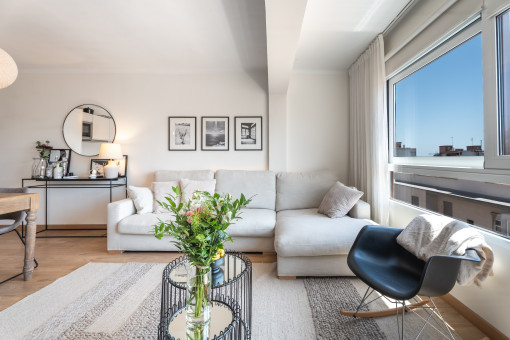 Stylish, bright apartment in Santa Catalina – urban living with Mediterranean flair