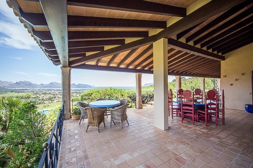 Covered terrace with unique landscape views