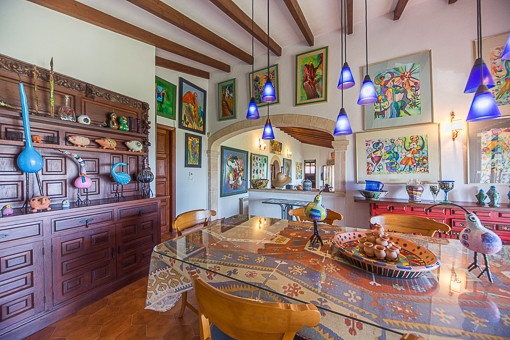 Impressive dining area