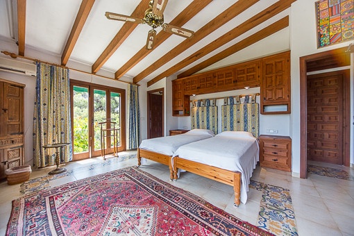 Spacious bedroom