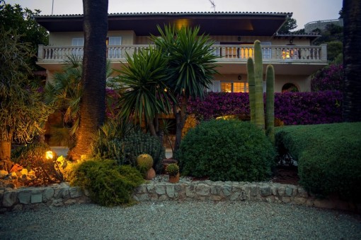 Exterior views of the finca