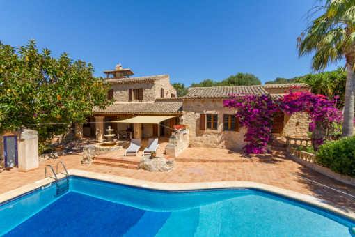 Captivating natural stone finca with pool and fantastic far reaching views in Son Macia