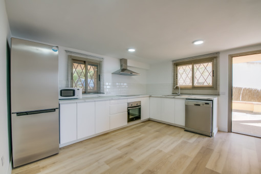 Fully equipped kitchen