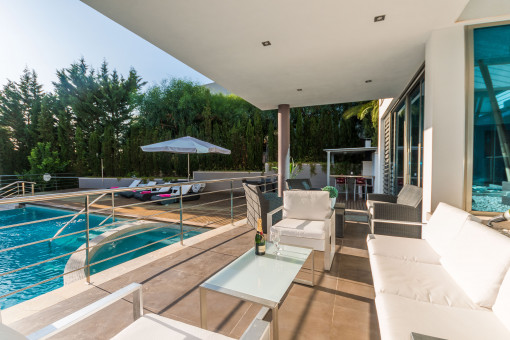 Lounge terrace next to the pool