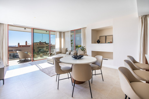 Noble penthouse with roof terrace in newly-built residential complex in Palma