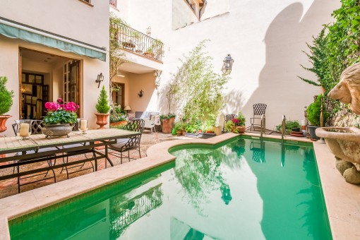 First class townhouse with pool in the historic Pollença