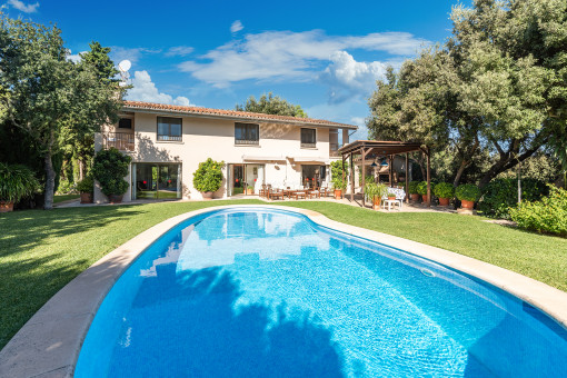 Country house with holiday rental licence and pool quietly-located in Pollensa