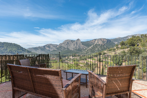 Two Mallorcan houses with typical stone facades and spectacular panoramic views in Bunyola