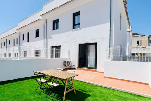 Beautiful terraced houses with communal pool between Capdepera and Cala Ratjada