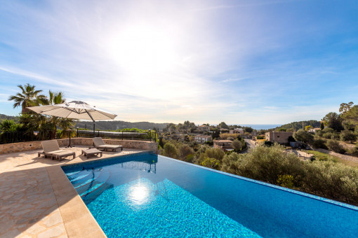 High-quality, completely renovated Mallorcan finca with breathtaking panoramic sea views in Galilea