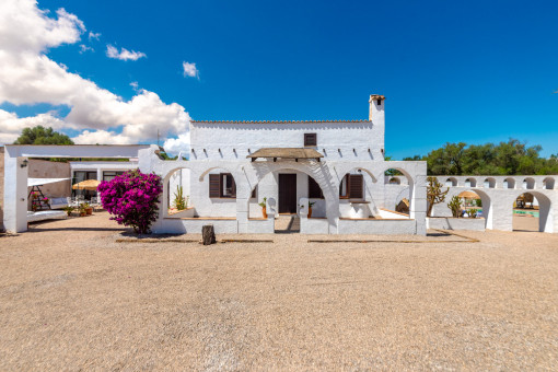 Beautiful, bright finca in Algaida