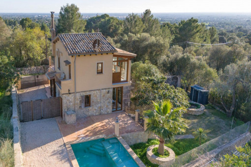 Finca with pool for rent in Llucmajor
