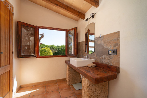 Rustic Bathroom with Garden View