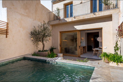 Mallorcan townhouse with soul – stylish living in the heart of Alaró with off street parking