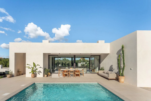 Mediterranean lifestyle in a new-build villa surrounded by nature near Cala Domingo ready for occupancy in summer 2026