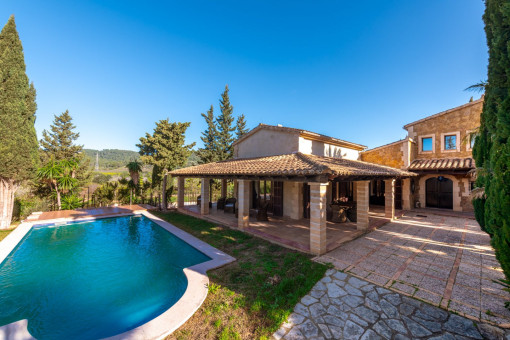 коттеджи на Establiments