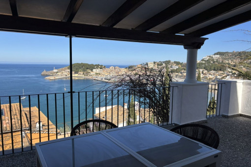 Haus in Puerto de Sóller mit spektakulärem Meerblick und Panoramalage zur Saisonmiete