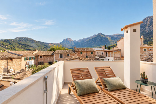 Completely renovated village house in the center of Sóller, with a rooftop terrace, in a minimalist style